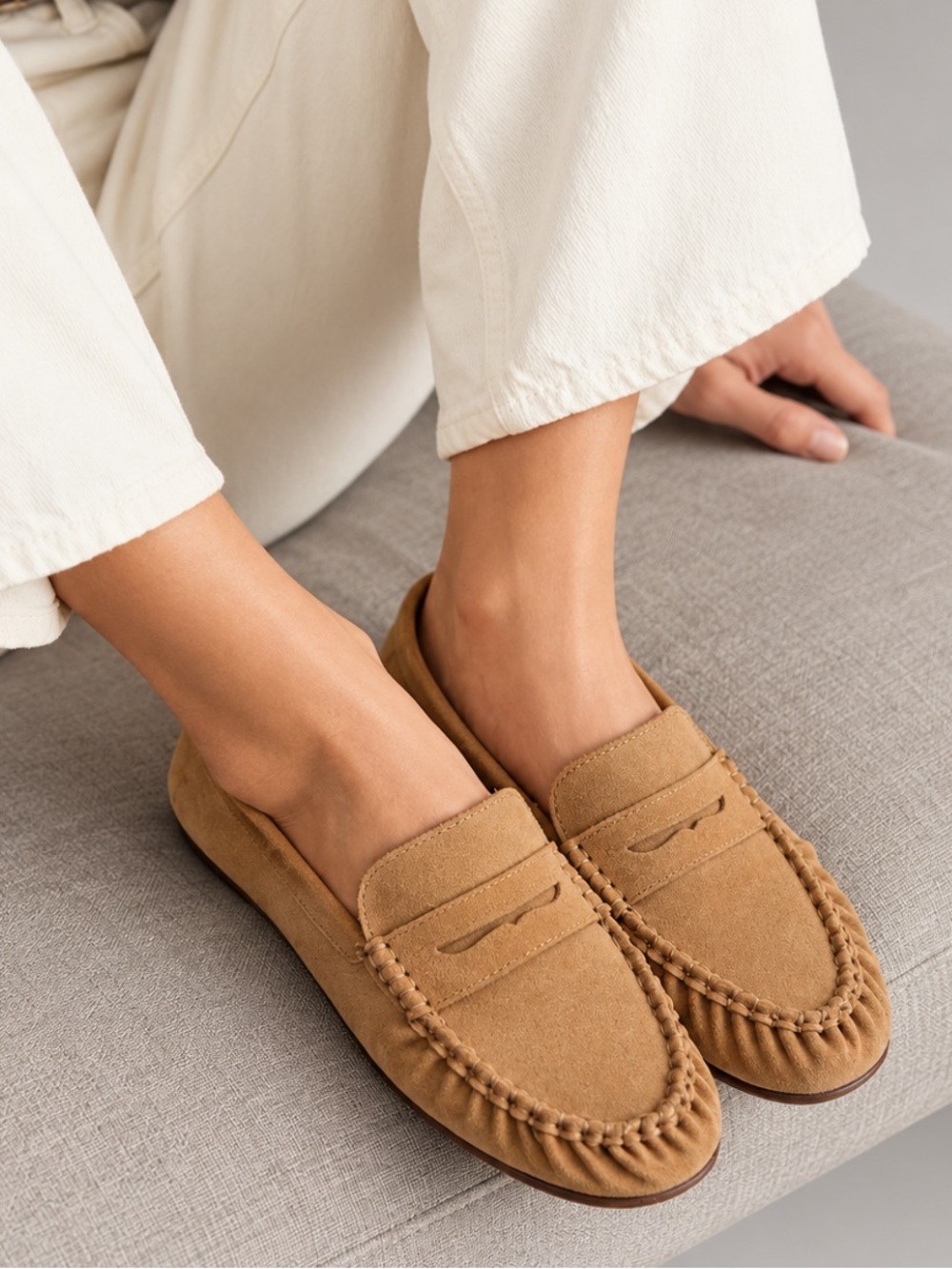 NWT Tahari Genuine Suede Leather Penny Driver Loafers in Camel Tan